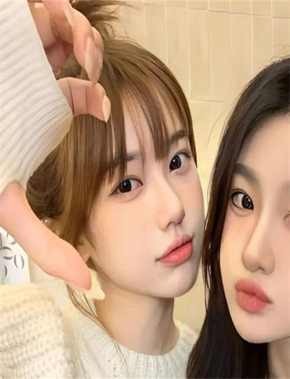 从歌舞片角度解读《金色的卡修》：的技术创新与艺术成就 ——带你领略歌舞片的魅力