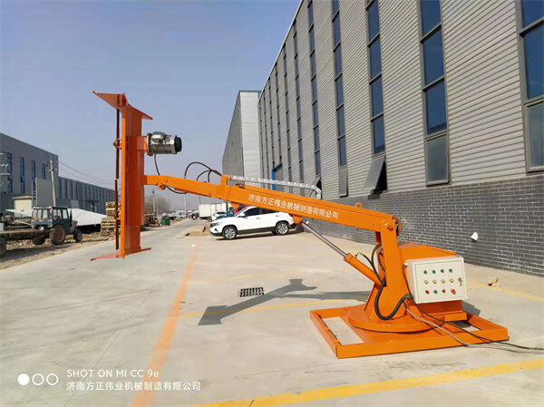 高(gao)速公路(lu)綠籬修(xiu)剪機21