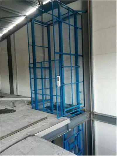 導(dao)軌式(shi)升降(jiang)機