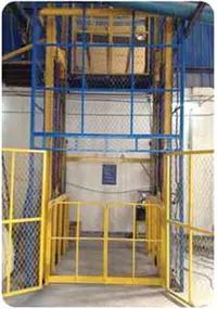 導(dao)軌式(shi)升降(jiang)機