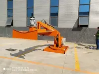 高速(su)公路綠(lü)籬修剪(jian)機