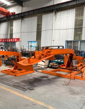 自行曲(qu)臂式升(sheng)降平台(tai)