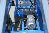 移動剪(jian)叉式升降(jiang)平台車