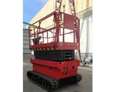 電(dian)動履(lü)帶式(shi)升降(jiang)平台(tai)